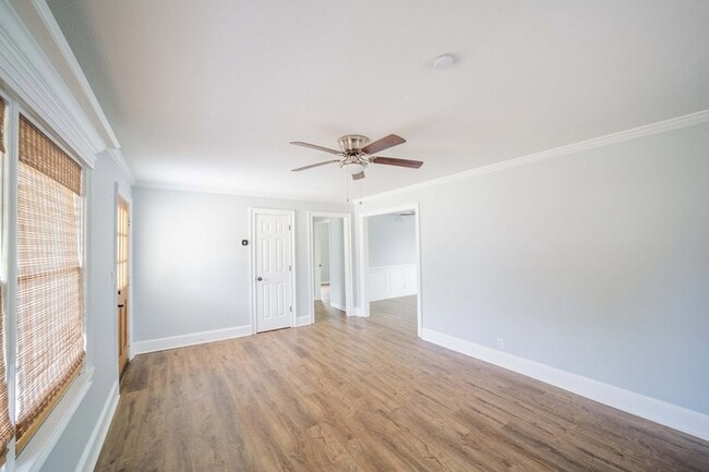 Photo - 2505 10th Ave S