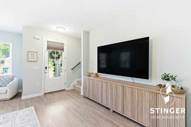 Photo - 9 Camp Saxton Way