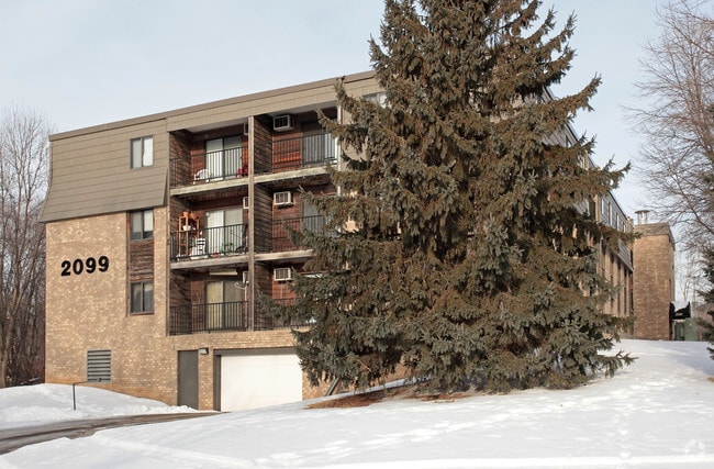 Silver Pines Apartments