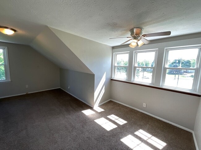 Photo - 9584 Ridge Rd Apartamento Unidad 9584 Ridge Road  03