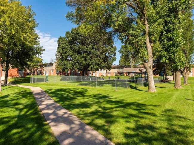 Oak Valley Apartments