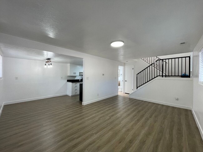 Building Photo - Beautifully Remodeled 2-Bedroom Duplex by Provo River Trail Unit 1232 W 580 N