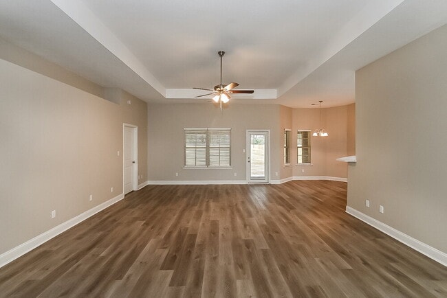 Photo - 8679 Courtly Cir S