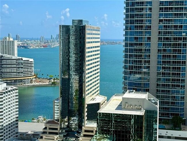 Building Photo - 1050 Brickell Ave Unit 1050 Brickell Ave # 3202
