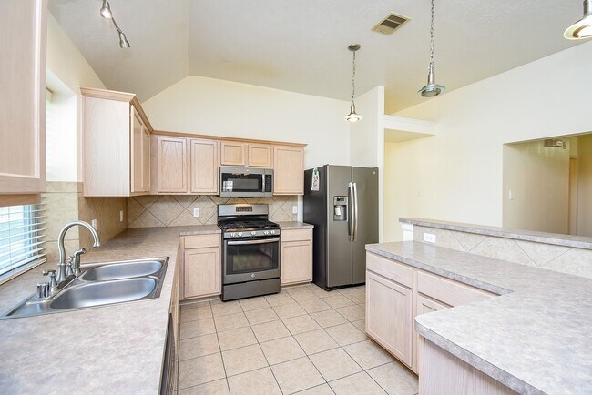 Photo - 20802 Oak Rain Ct