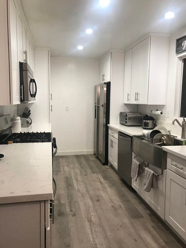 Photo - 1410 W 12th St