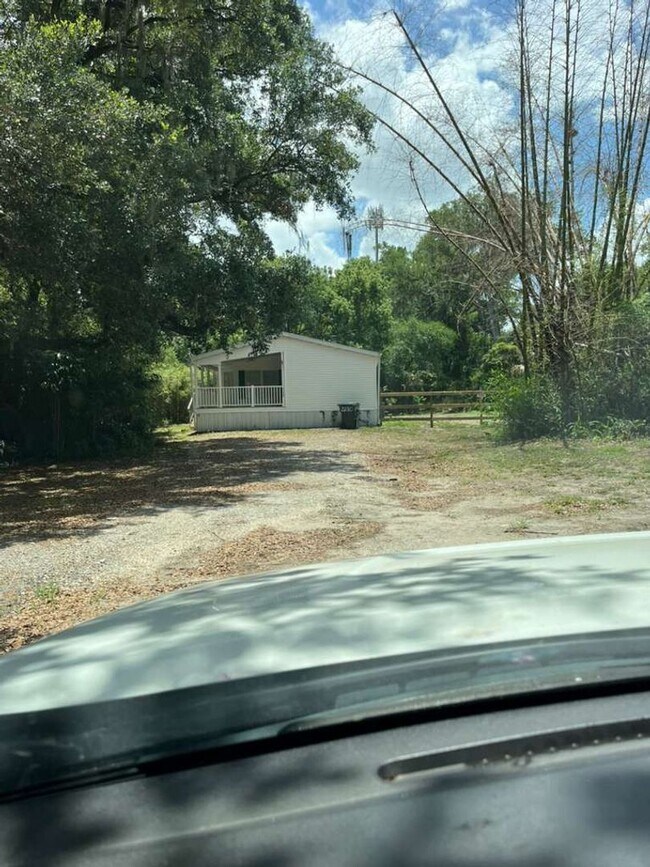 Photo - Large 4 bedroom 2 bathroom mobile home