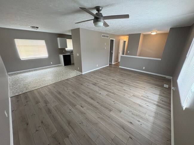 Photo - 1708 S 6th St Unidad #2