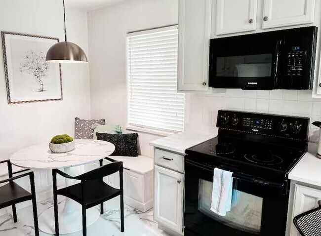 Photo - Iowa Unit Whole House