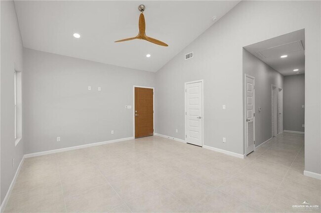 Photo - 30 Robin Rd Unit 1