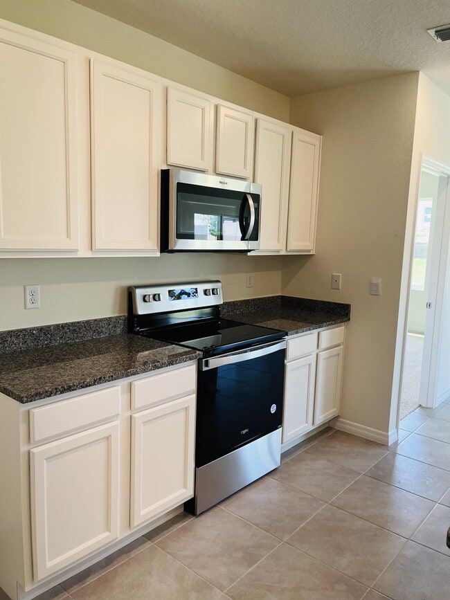 Photo - 5256 Greenheart Ave