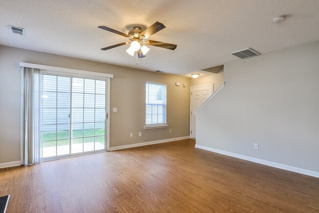 Photo - 6029 Silkwater Ct