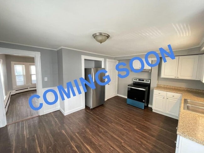 Building Photo - 114 S Jewett St Unit 3