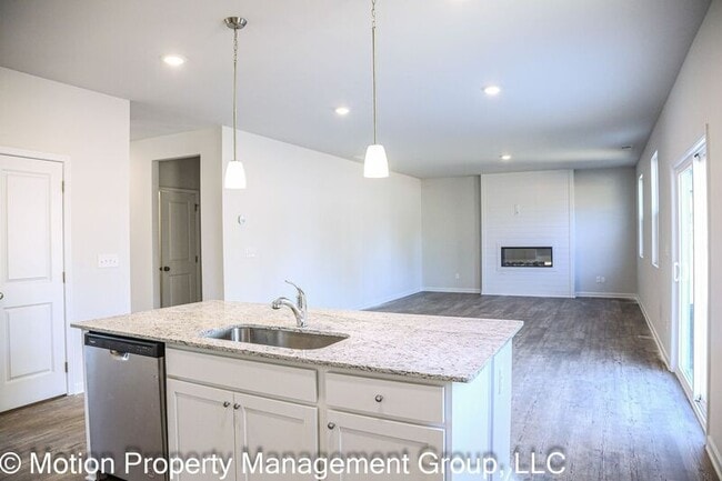 Building Photo - 19 Springwood Ln Rental