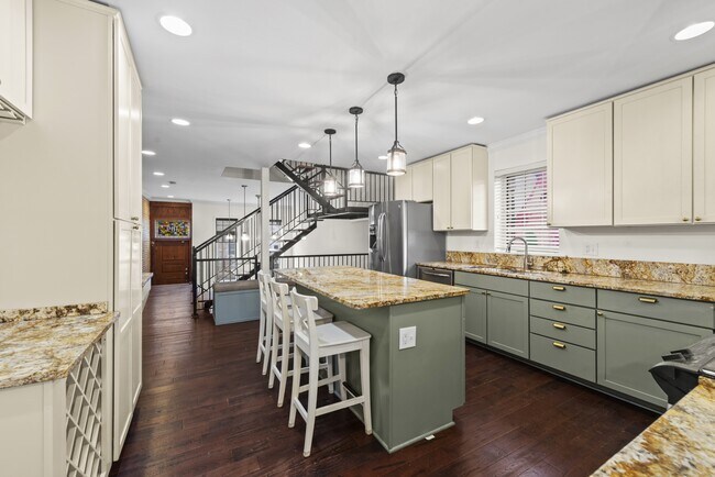 Photo - 309 E Lafayette Ave