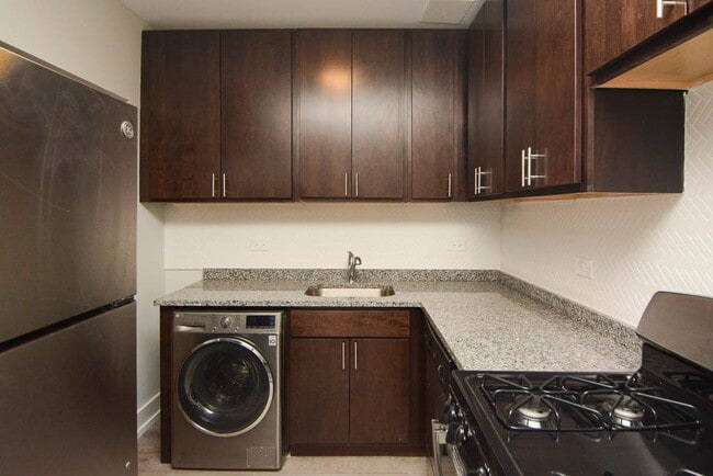 Photo - 1133 Maple Ave Unit RRG