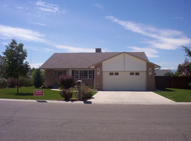 Building Photo - COMING IN FEBRUARY