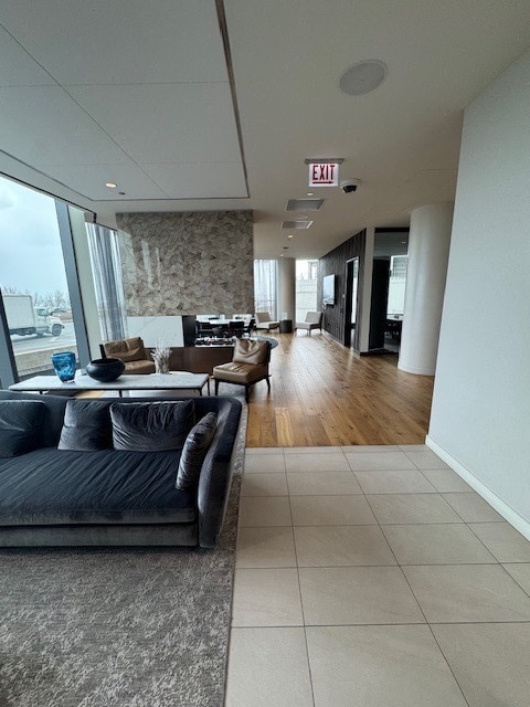 Photo - 211 N Harbor Dr Unidad 4005