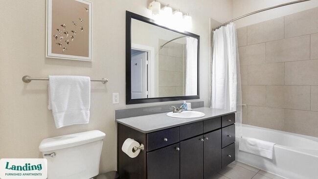 Photo - 3501 Ross Ave Unidad 5038