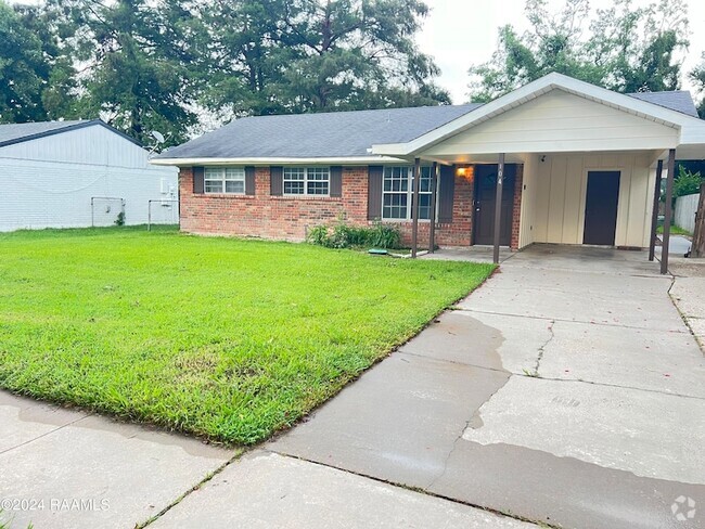 Building Photo - 104 Sorority Dr Rental