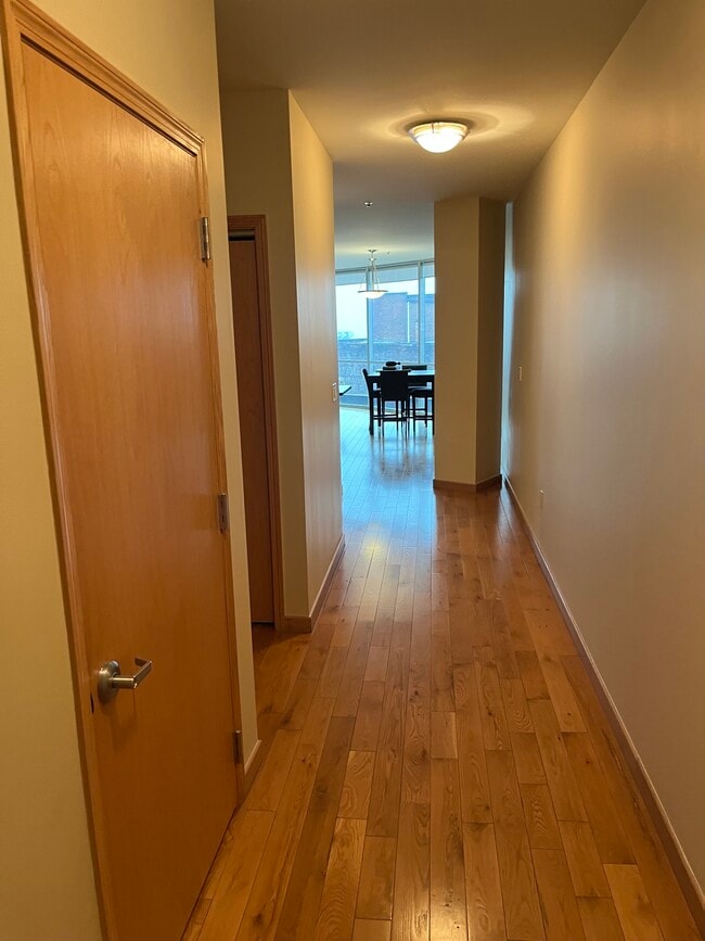 Photo - 701 W Lakeside Ave Unidad #1002