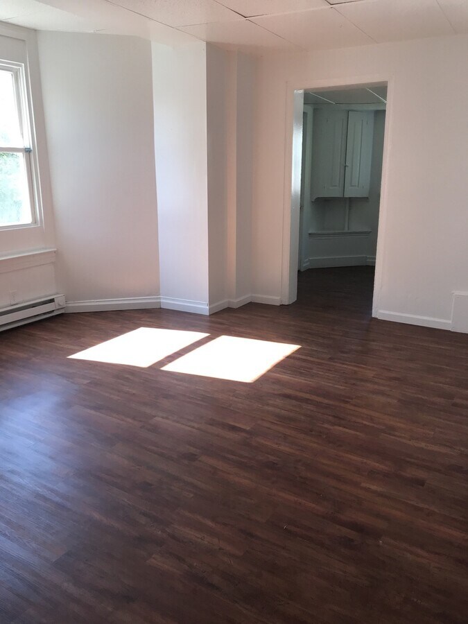 Photo - Section 8 Eligible-1st Floor Efficiency Ro...