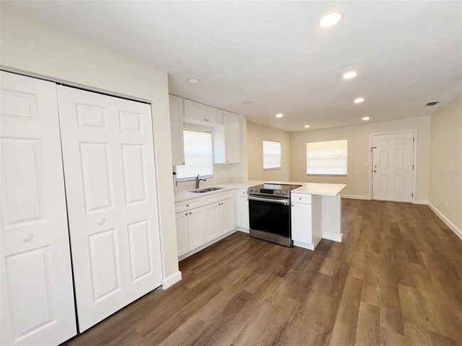 Photo - 1016 9th Ave NW