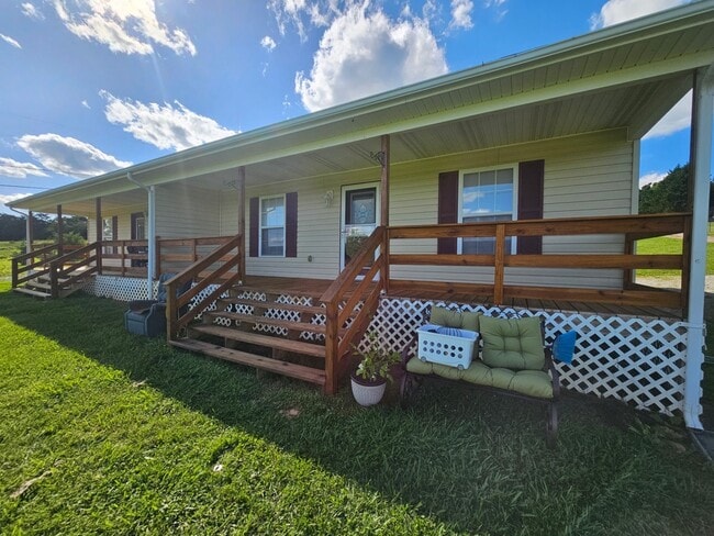 Building Photo - 7244 Newport Hwy Rental
