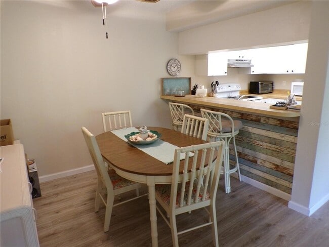 Photo - 756 White Pine Tree Rd Unit 210