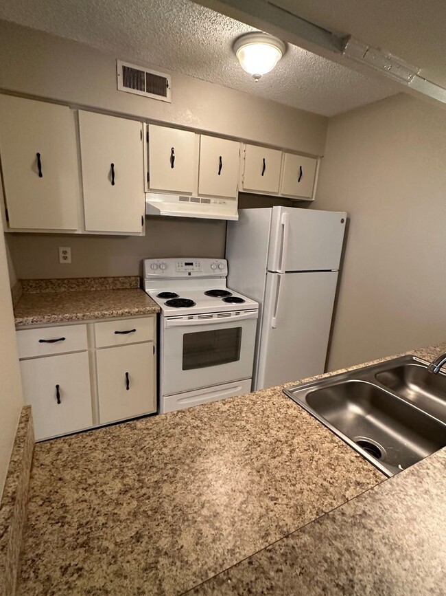 Photo - 1BD/1BA Condo located on the Germantown/Memphis Line! Unit 3