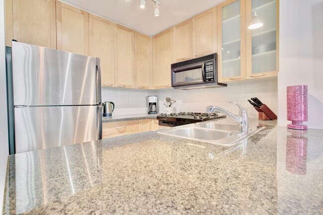 Photo - 1070 Richards St Unit ID1345529P