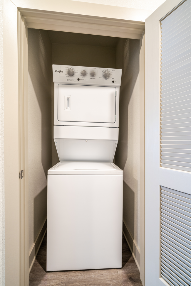 Photo - Virtuo Spring Apartments