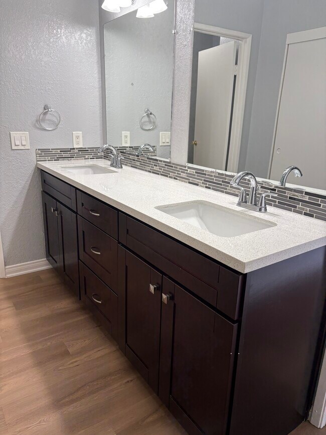 Photo - Arcadia Pines