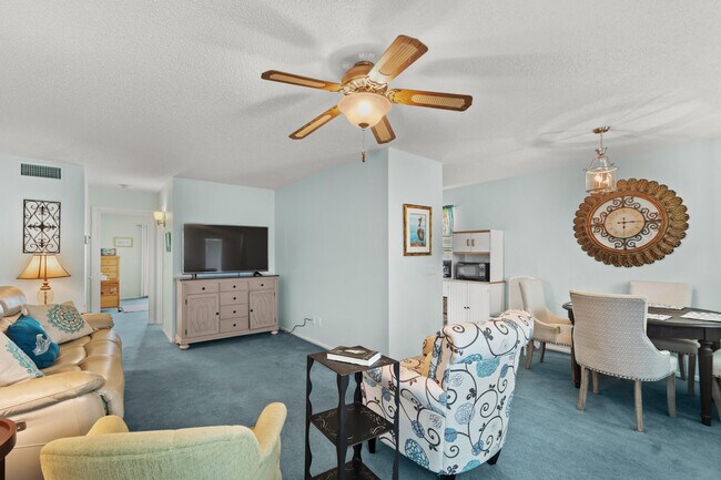 36 Vis Gdns Trl Unit 205