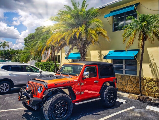 FREE Reserved Parking - Villa Alicia