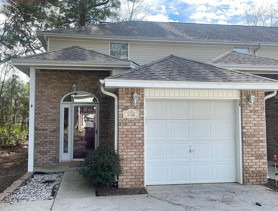 Photo - 136 Noblat Dr