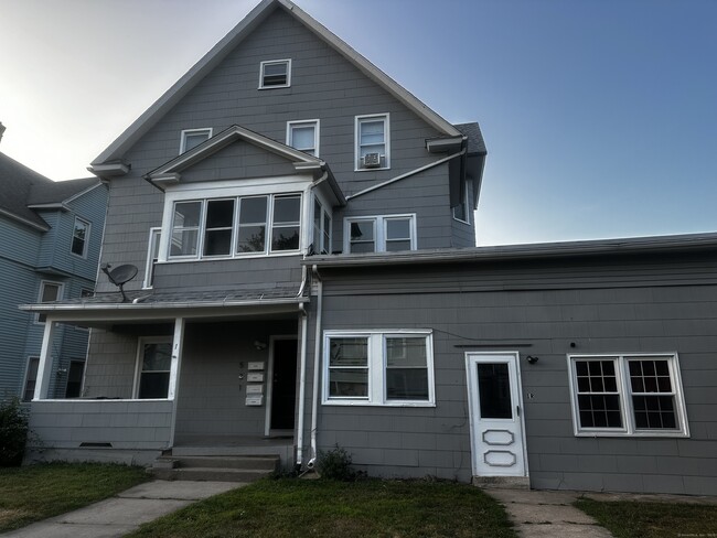Building Photo - 1 Wallace St Unit 2FL Rental