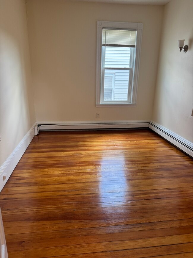 Photo - 64 Fisher Ave Unidad 3