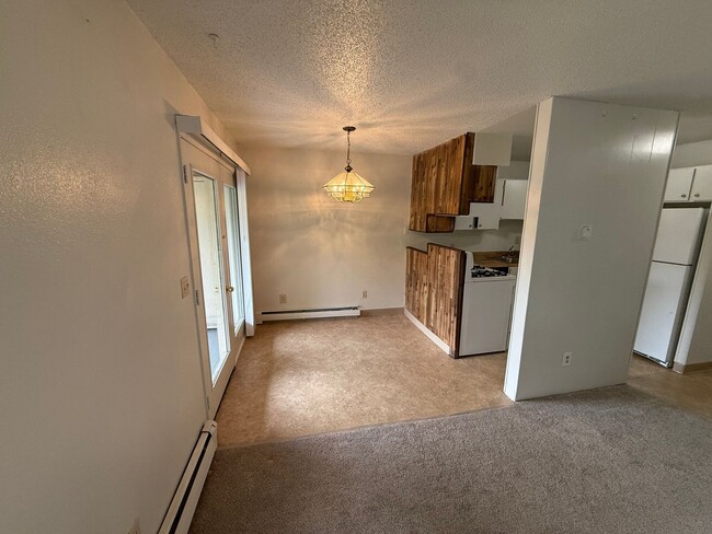 Photo - 816 W 23rd, (Buttecrest)-6