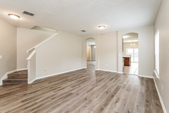 Photo - 2884 Woodstone Dr