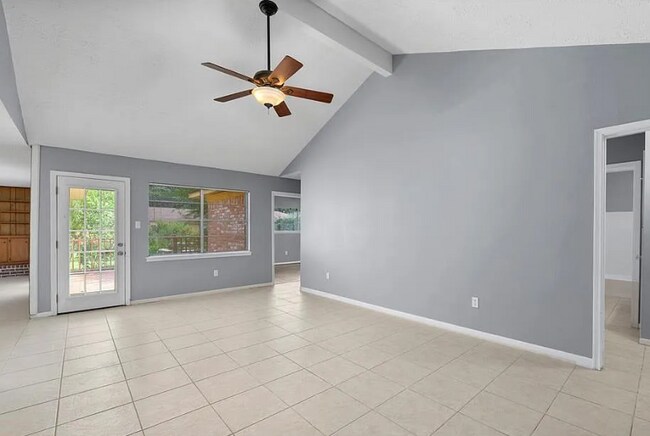 Photo - 2126 Redwood St