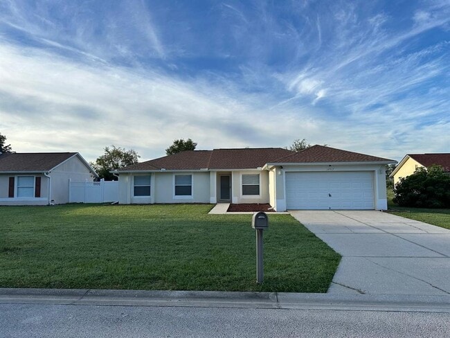Building Photo - 14917 Margaux Dr Rental
