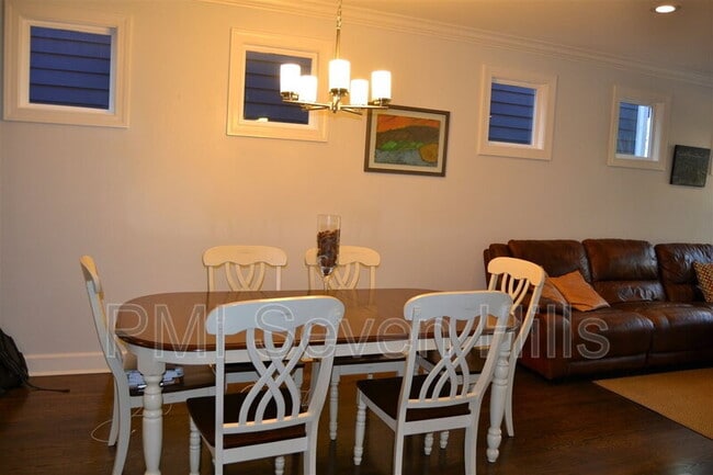 Photo - 828 N Duval St