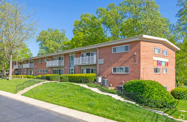 Building Photo - Glenmont Forest Rental
