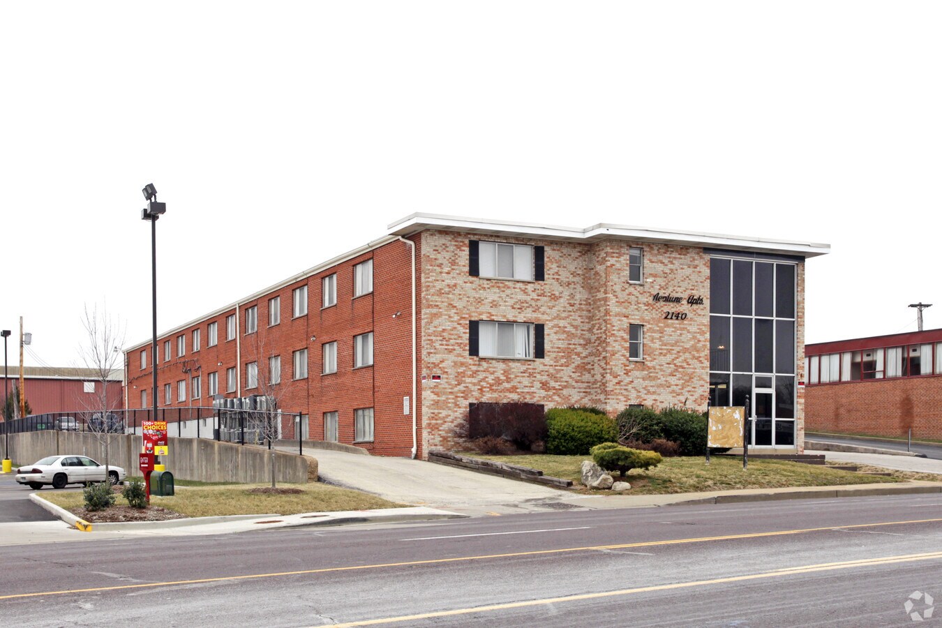 Photo - Hampton Apartments