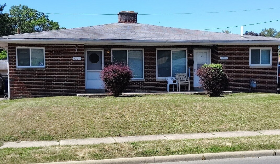 Photo - 1297 S James Rd