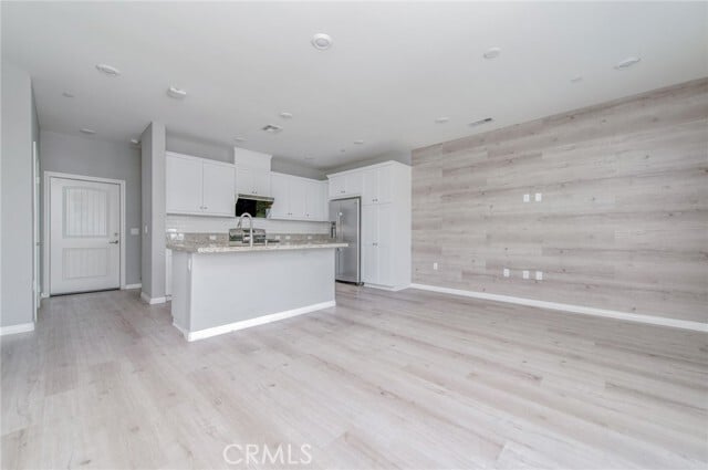 Photo - 16039 Voyager Ave