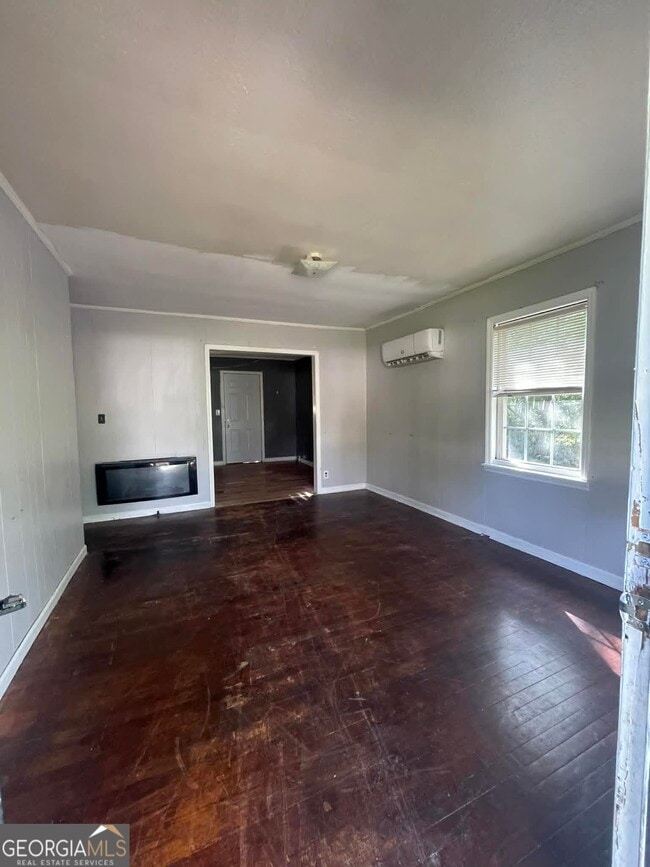 Photo - 206 Celia Dr