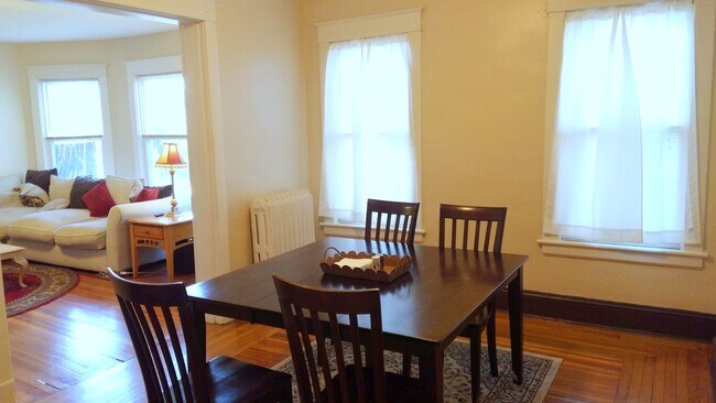 Photo - 522 Morris St