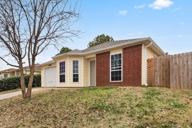 Photo - Completely Renovated Springdale Home - Close to schools, shopping, restaurants and more!
